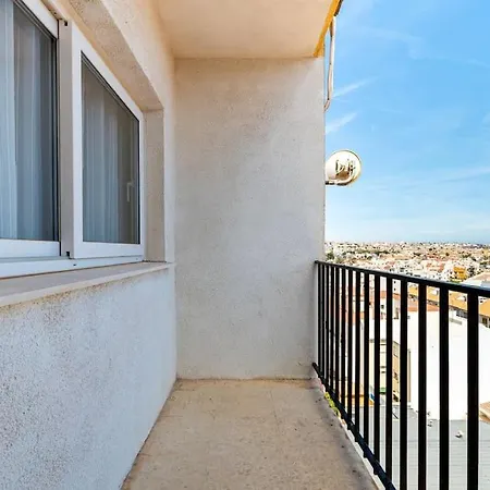 Gases 1br Penthouse Daire